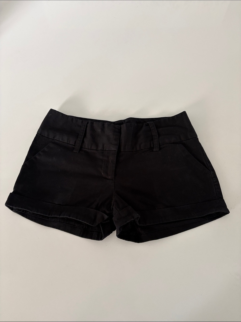 27 Guess Classic Black Women's Cotton Blend Shorts